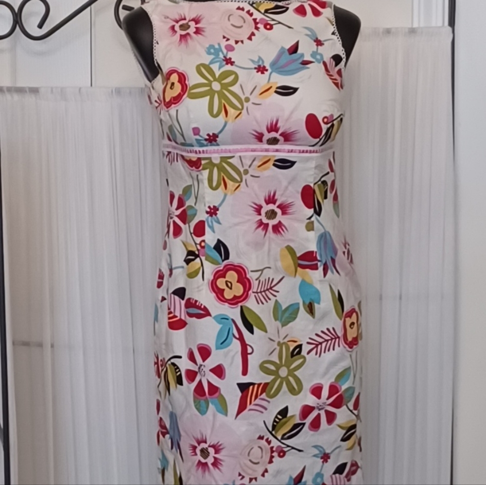 Vintage Sheath Floral Dress!